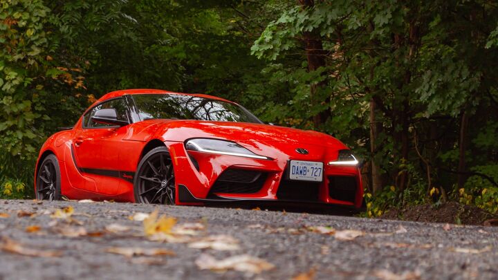 „Toyota GR Supra“ 45-ojo jubiliejaus apžvalga: Sparnuotasis važiavimas