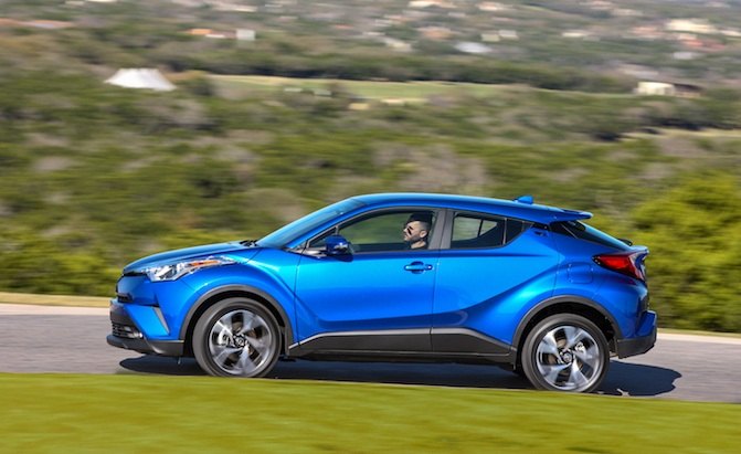 „Toyota CH-R“ bazinis LE modelis parduodamas už 22 tūkst. dolerių