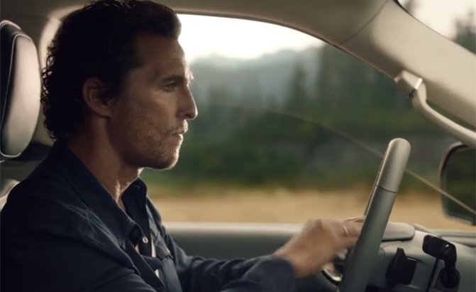 Matthew McConaughey vėl sėda prie „Lincoln“ vairo